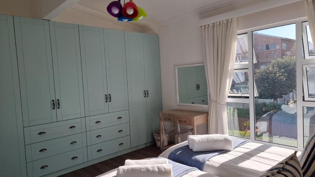 Beautiful Cottage Fantastic Beach 오이스터베이 외부 사진