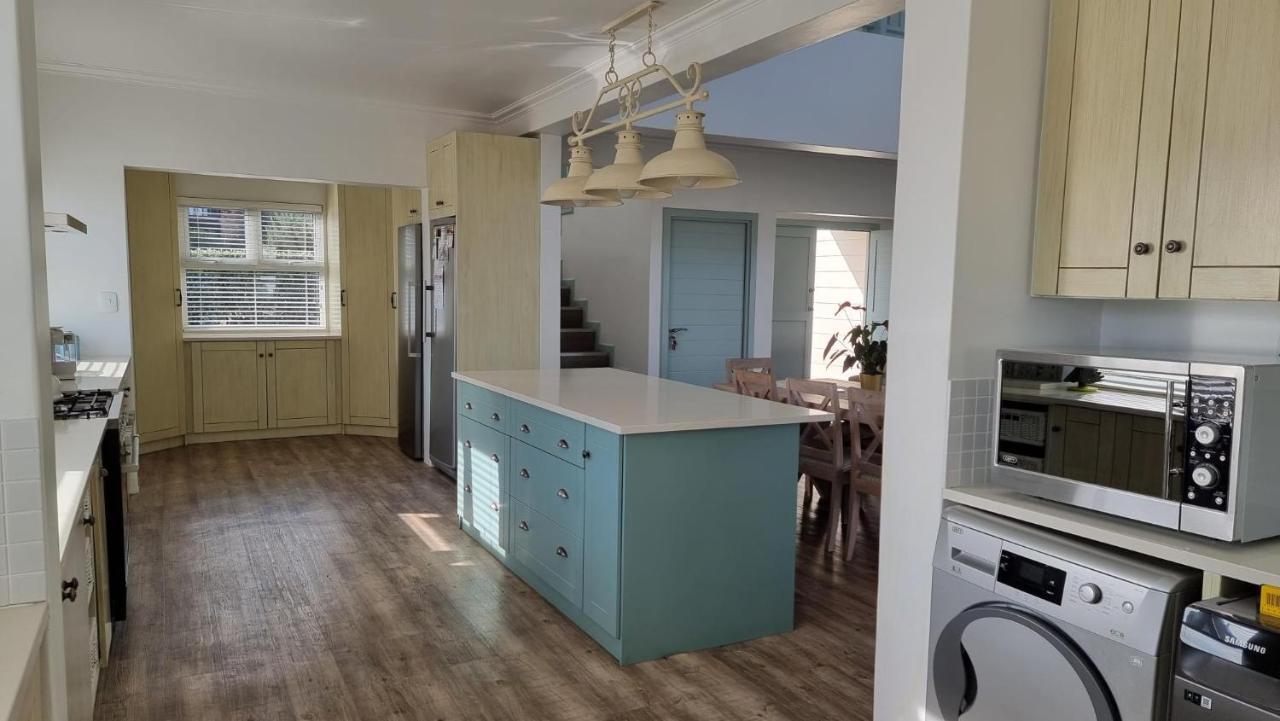 Beautiful Cottage Fantastic Beach 오이스터베이 외부 사진